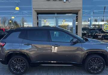 Jeep Compass 62.629 km 21.999 &euro; Aschaffenburg 63741