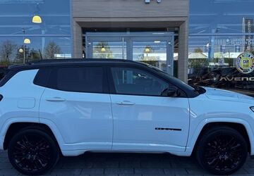Jeep Compass 33.370 km 28.190 &euro; Aschaffenburg 63741