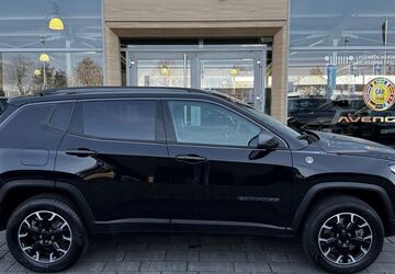 Jeep Compass 59.084 km 21.900 &euro; Aschaffenburg 63741