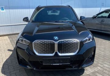 BMW iX1 1.104 km 56.299 &euro; Hainburg 63512