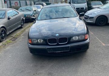 BMW 520 349.000 km 2.799 &euro; Hanau 63457